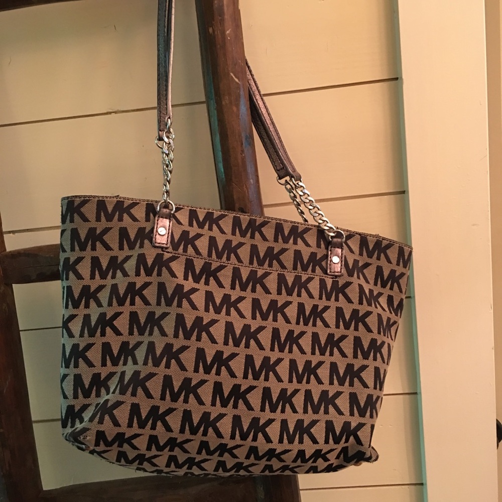 MK purse